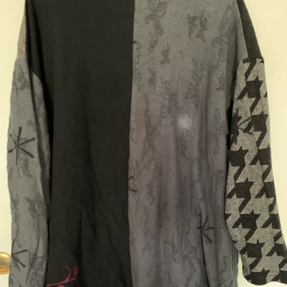 MUTI PATTERNED SWEATER !! - Picture 5 of 7